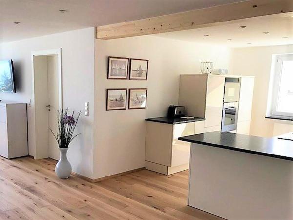 Bodensee Apartments Meersburg Sonnhalde מראה חיצוני תמונה